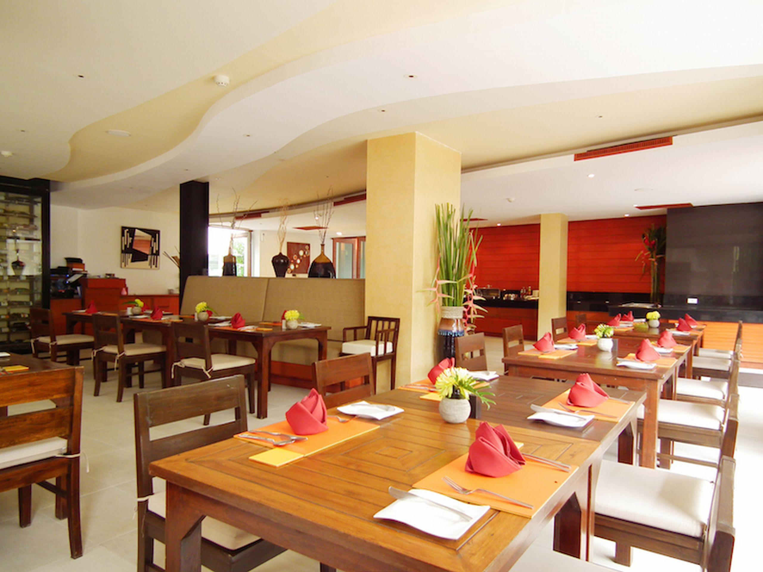 فندق Patongفي  منتج لا فلورا باتونج المطعم الصورة